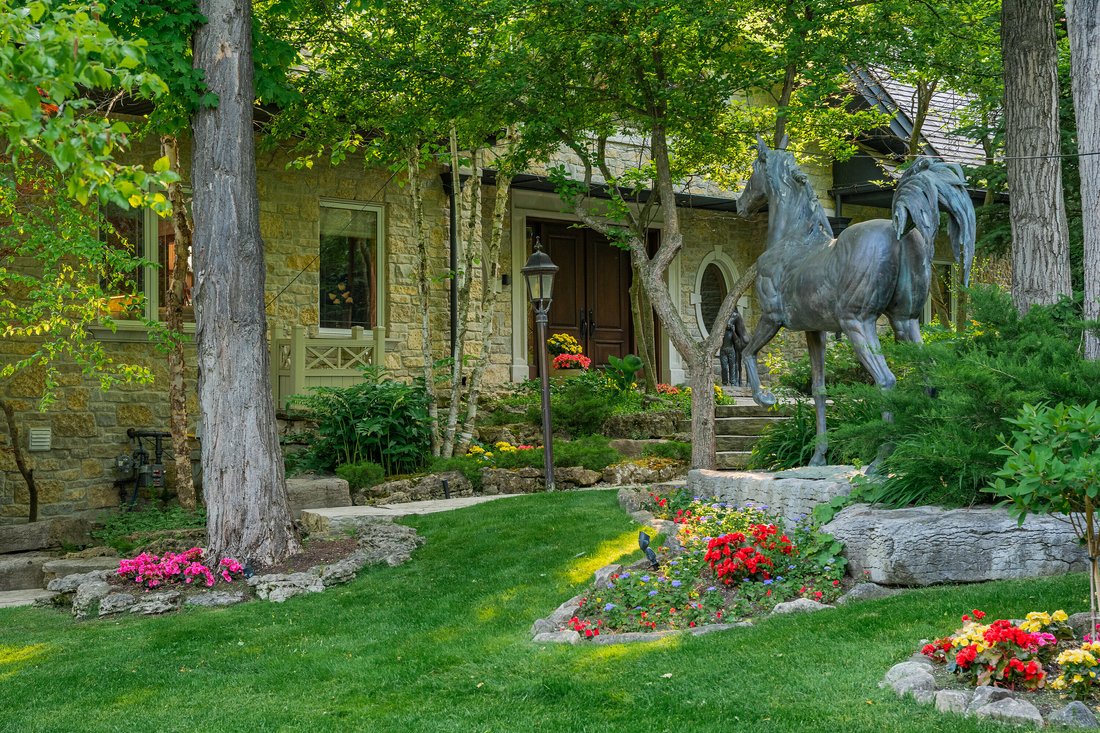 House in Caledon, Ontario, Canada 1 - 15778455