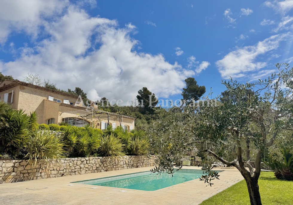 Villa in Cabris, Provence-Alpes-Côte d'Azur, France 1 - 15778217