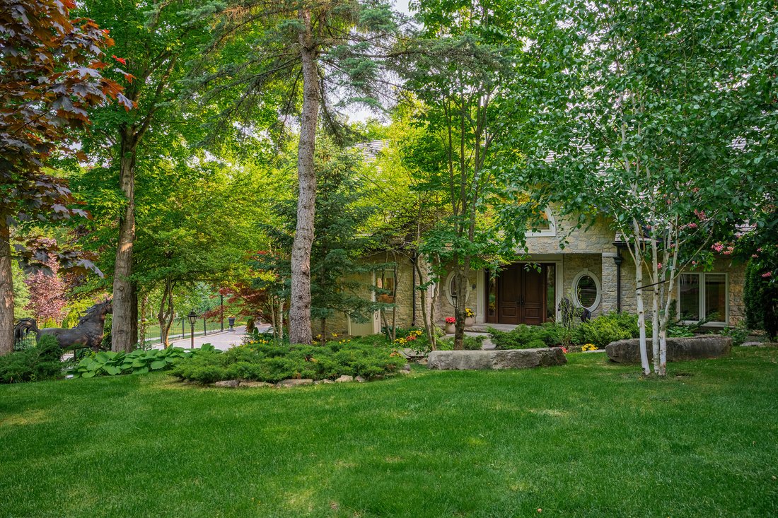 House in Caledon, Ontario, Canada 3 - 15778455