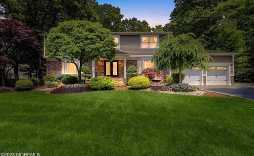 House in Marlboro Township, New Jersey, United States 1