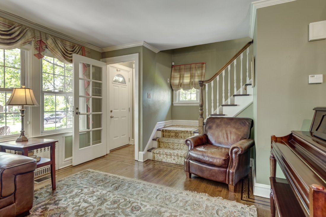 House in Garden City, New York, United States 3 - 15777855
