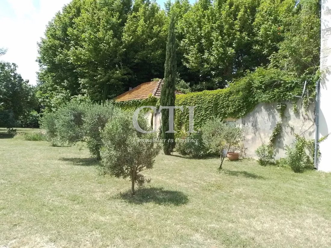 Estate in Ouest Sud, Vaison-la-Romaine, France 4 - 12241433
