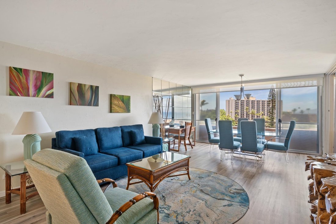 Beautiful view of Top Floor Penthouse Residences With Ocean Views