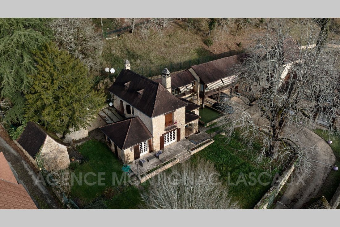 Villa in Montignac-Lascaux, Nouvelle-Aquitaine, France 3 - 13429867