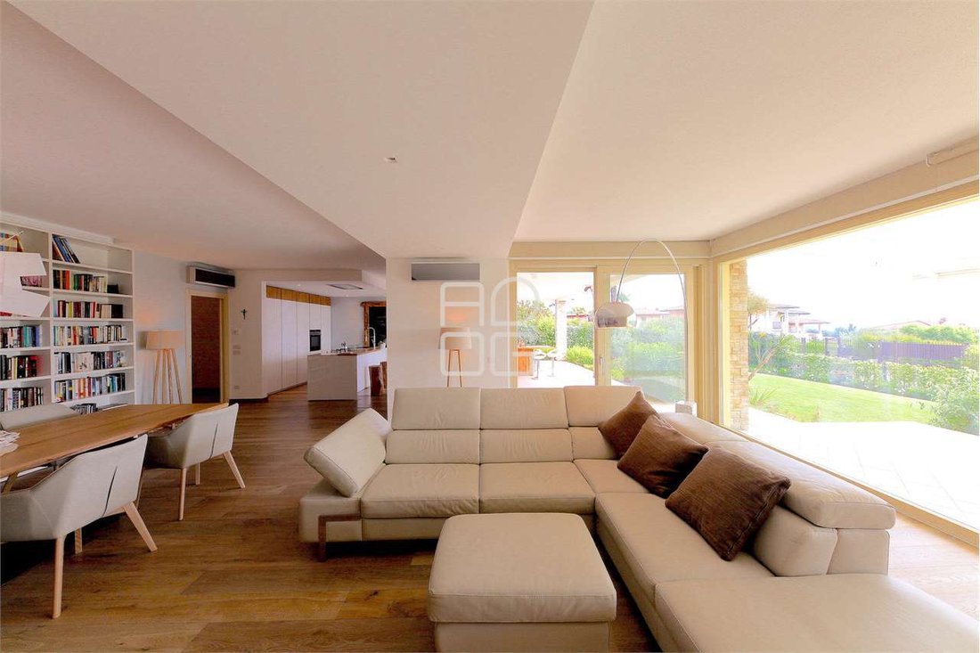 Apartment in Hill Zone, Padenghe sul Garda, Lombardy 4 - 15778376