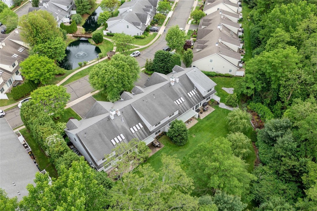 House in Port Washington, New York, United States 5 - 15779457