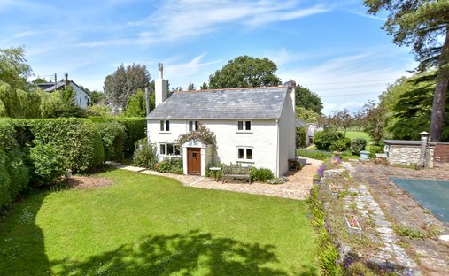House in Niton Undercliff, England 1
