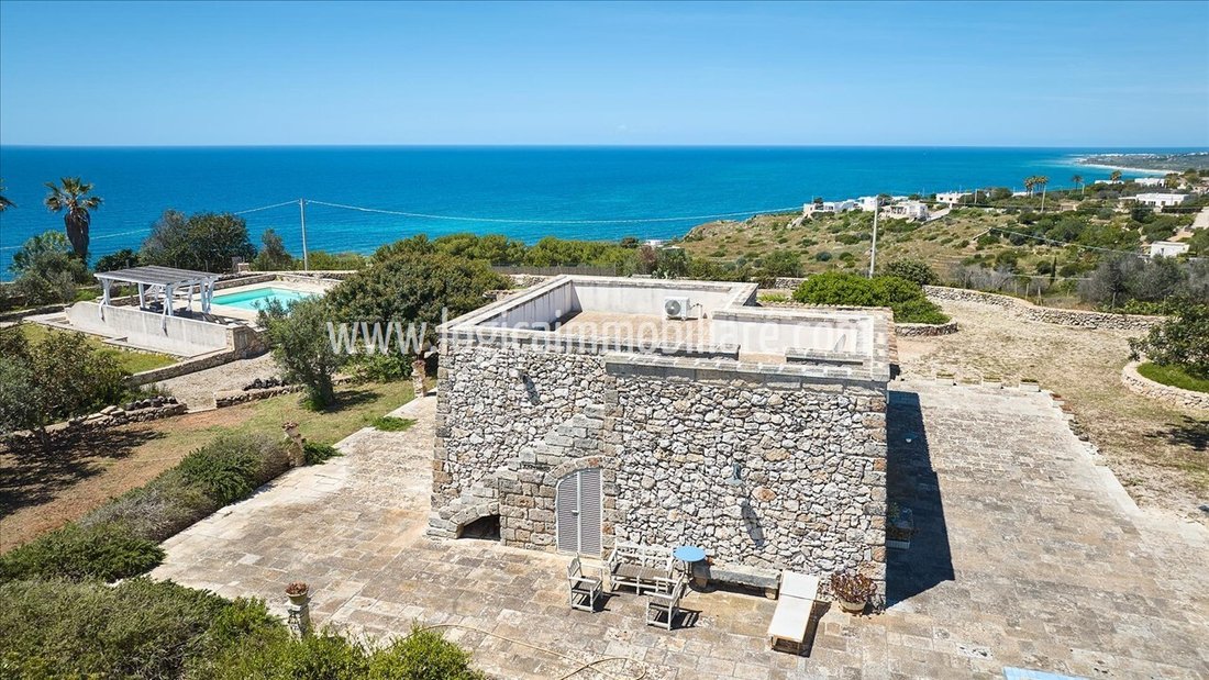 Villa in Italy 1 - 15777103