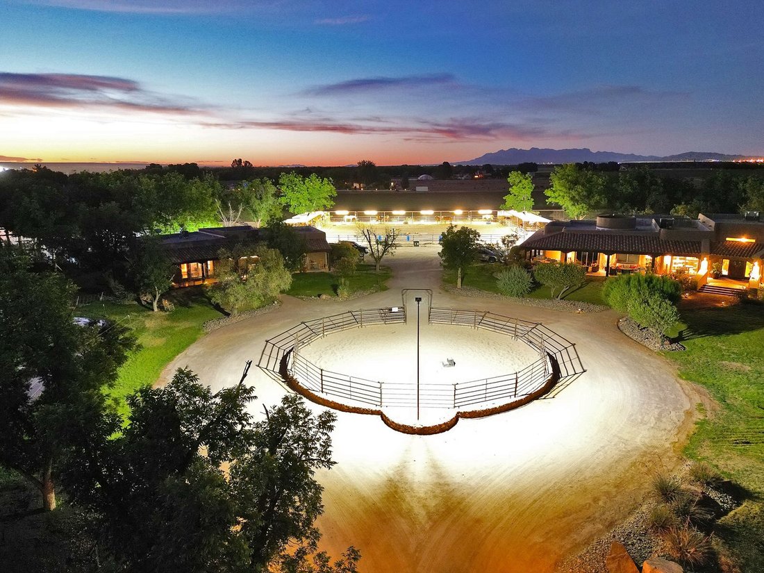 Estate in Anthony, New Mexico, United States 2 - 15778831