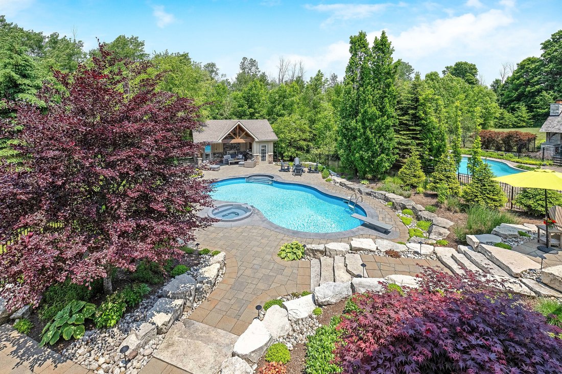 House in Milton, Ontario, Canada 3 - 15778446