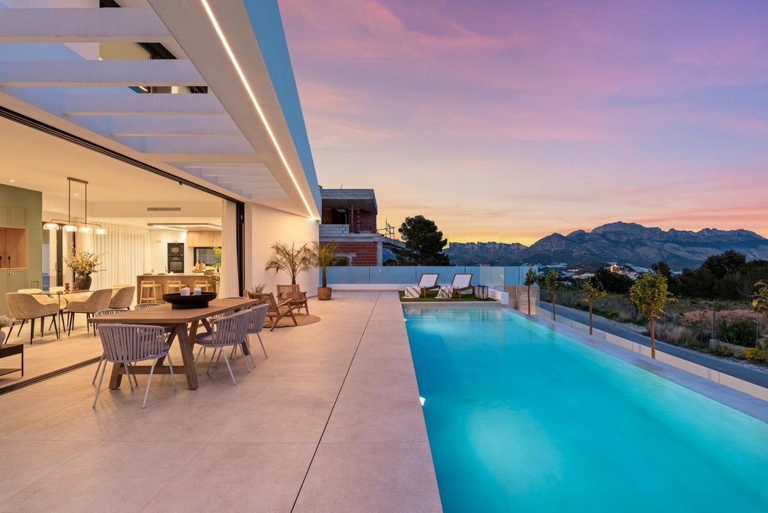 Villa in Polop, Valencian Community, Spain 2 - 15776734