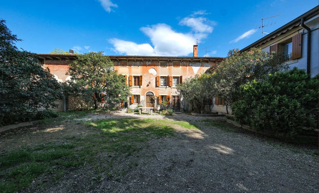 Corps de ferme à San Massimo all'Adige, Vénétie, Italie 1 - 15779628