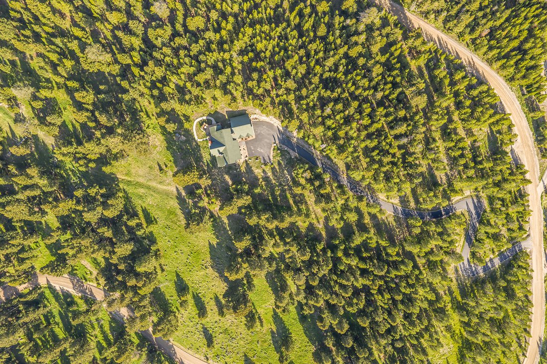 House in Gallatin Gateway, Montana, United States 2 - 15777845