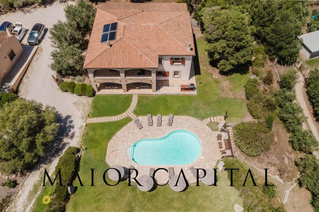 Casa en Olbia, Cerdeña, Italia 2 - 15779680