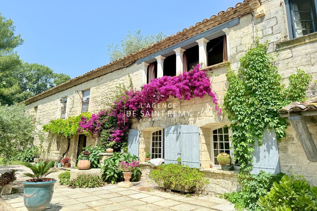 Villa in Les Cariatides, Beaucaire, France 5 - 15777117