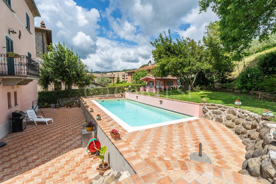 Villa in Umbertide, Umbria, Italy 2 - 15778144