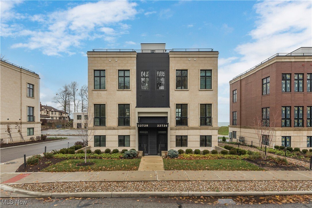 Condo in Rocky River, Ohio, United States 2 - 14942554