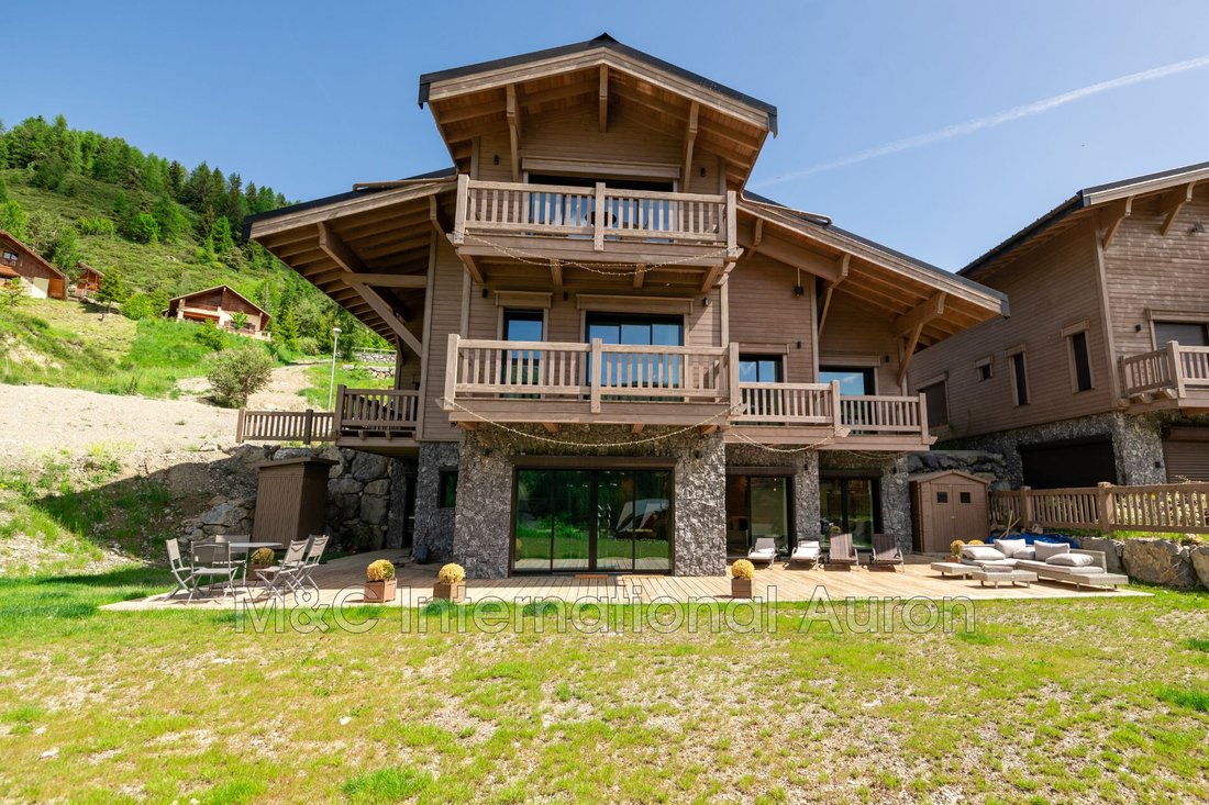 Villa in Saint-Etienne-de-Tinée, Provence-Alpes-Côte d'Azur, France 5 - 15778634