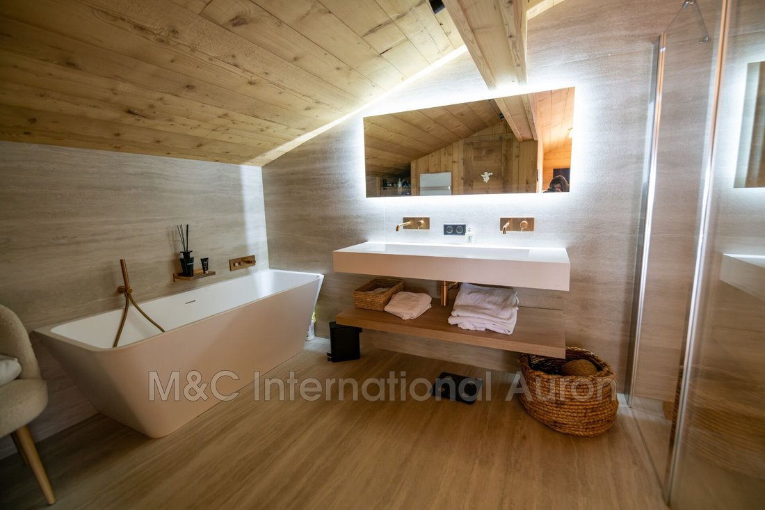 Villa in Saint-Etienne-de-Tinée, Provence-Alpes-Côte d'Azur, France 4 - 15778634
