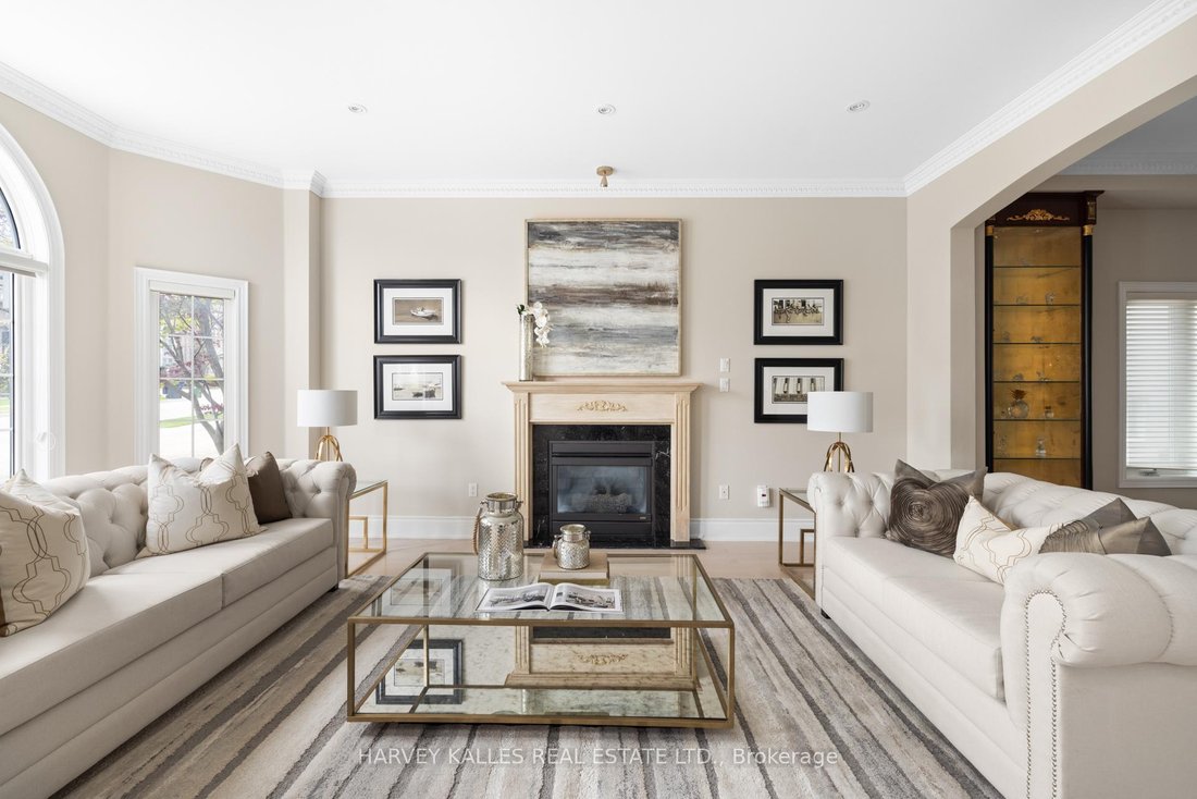 House in Toronto, Ontario, Canada 5 - 15779518
