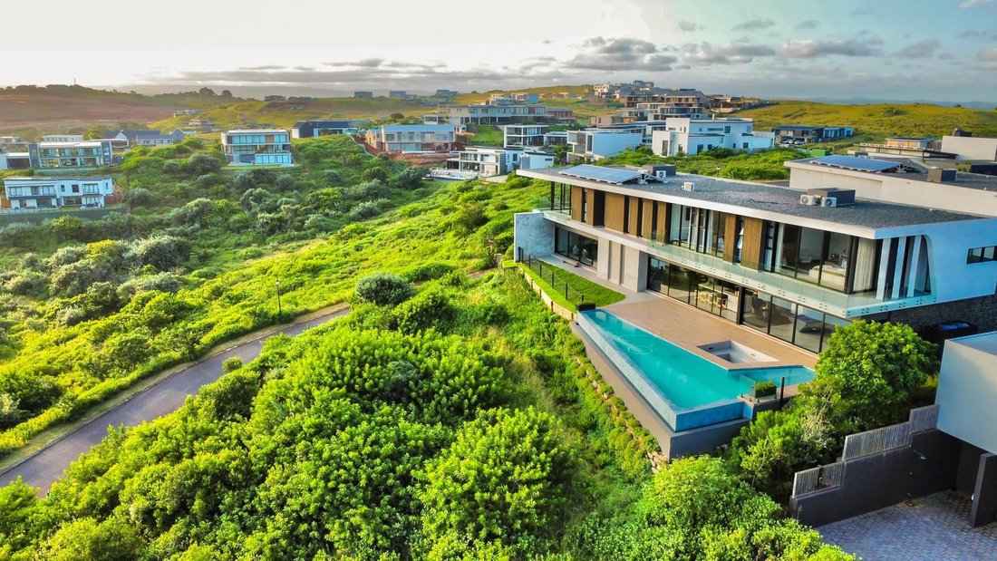 House in Sheffield Beach, KwaZulu-Natal, South Africa 5 - 15778271