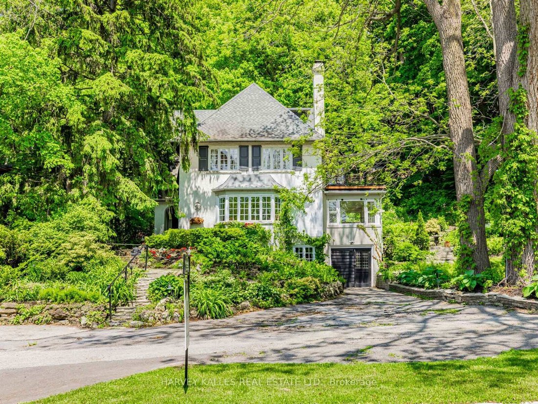 House in Toronto, Ontario, Canada 1 - 15779442