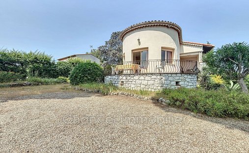 Villa in Les Cougoulins-Rastines, Antibes, France 1