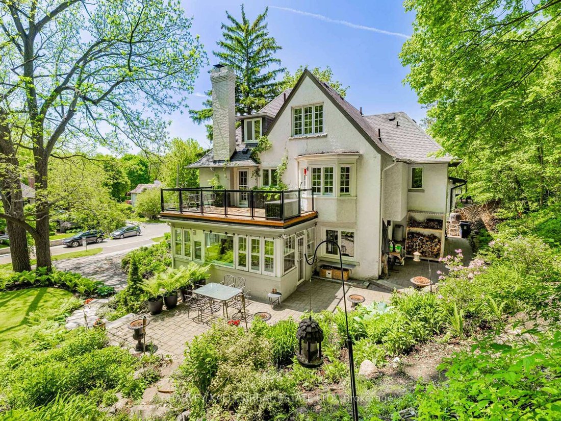 House in Toronto, Ontario, Canada 3 - 15779442