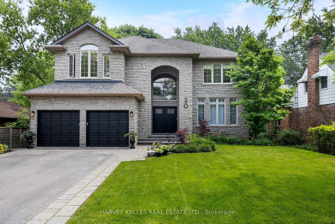 House in Toronto, Ontario, Canada 1 - 15779476