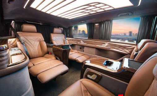 2025 Mercedes-Benz V class 300  in Dubai, United Arab Emirates 1