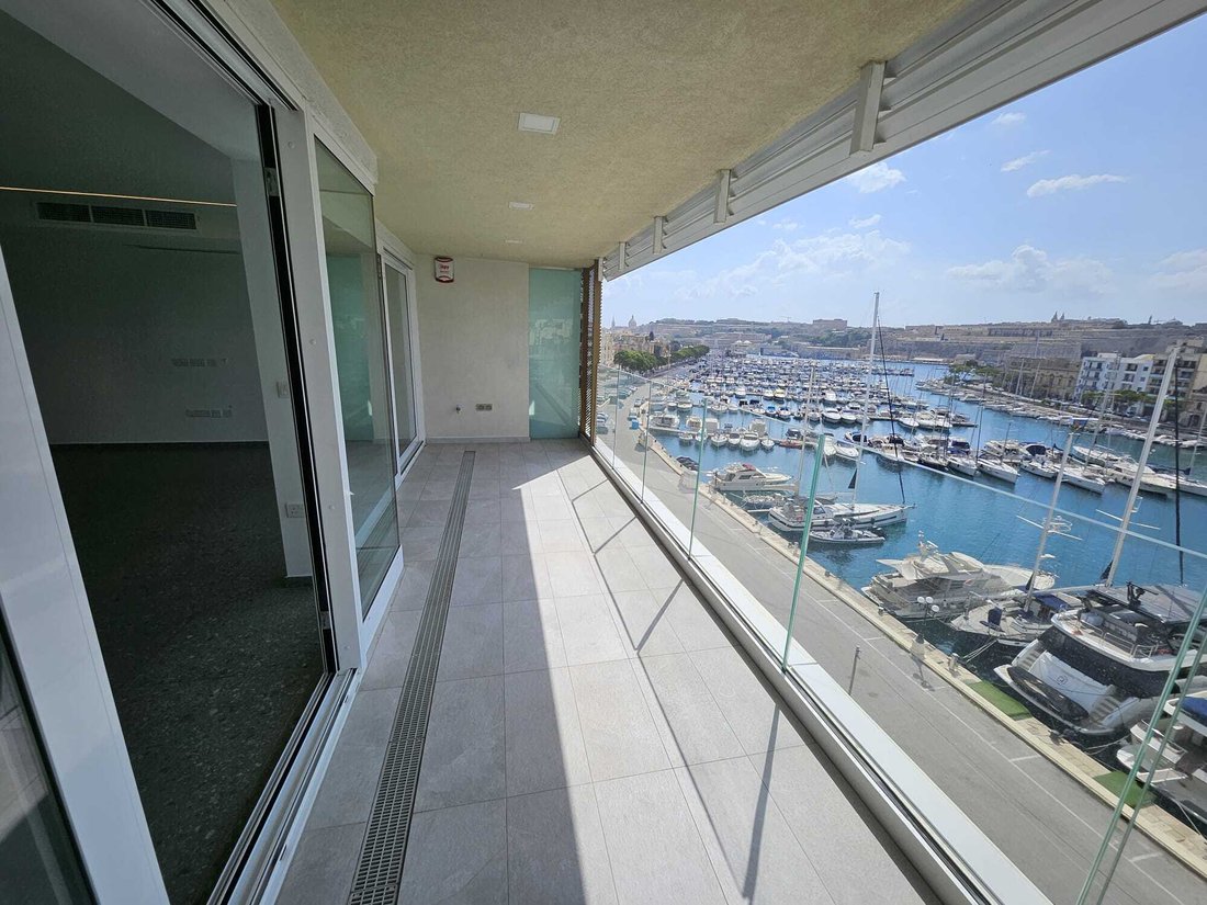 Apartment in Ta' Xbiex, Malta 2 - 15780479