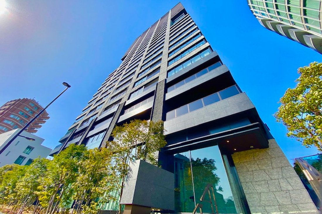 Condo in Minato City, Tokyo, Japan 1 - 15780432
