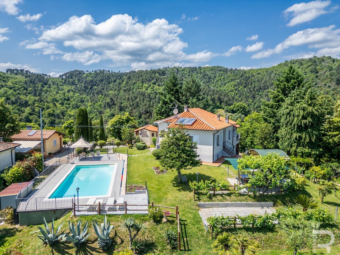 House in Center, Pescia, Tuscany 3 - 15781122