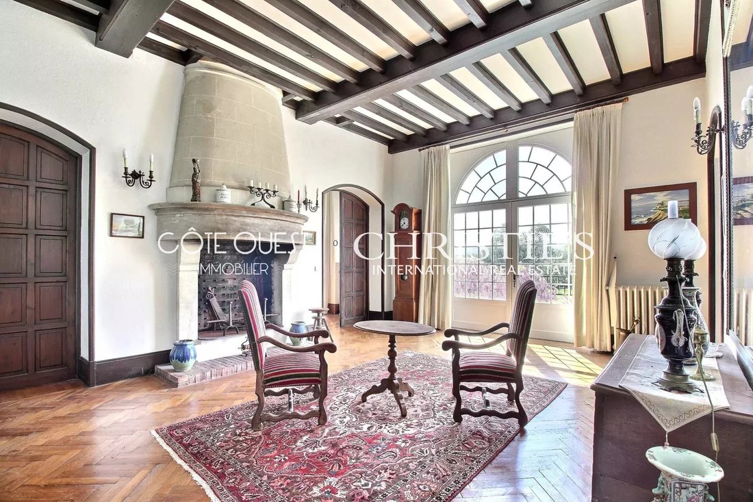 Villa in Centre Ville, Saint-Jean-de-Luz, France 3 - 14063881