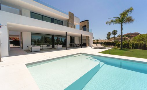 Villa in Nueva Andalucía, Marbella, Spanien 1