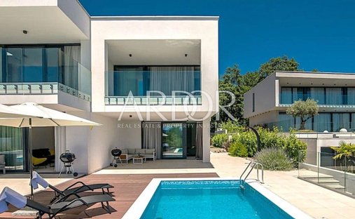 Villa in Grad Opatija, Primorje-Gorski Kotar County, Croatia 1