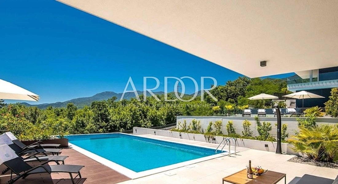 Villa in Grad Opatija, Primorje-Gorski Kotar County, Croatia 2 - 15780844
