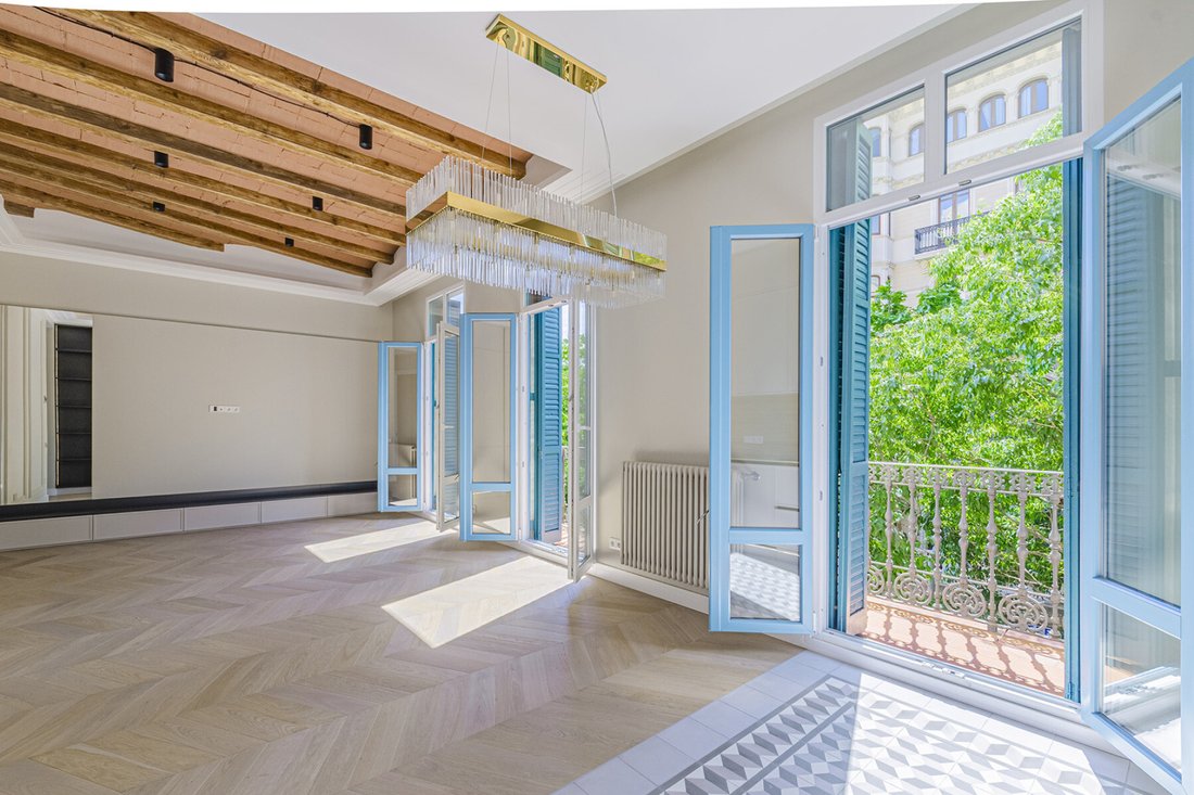Apartment in Ciutat Vella, Barcelona, Spain 3 - 15025734