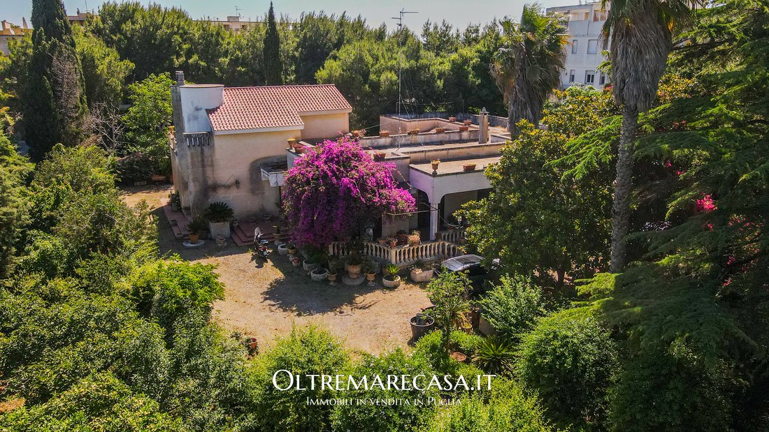 Villa in Castromediano, Apulia, Italy 2 - 15782098