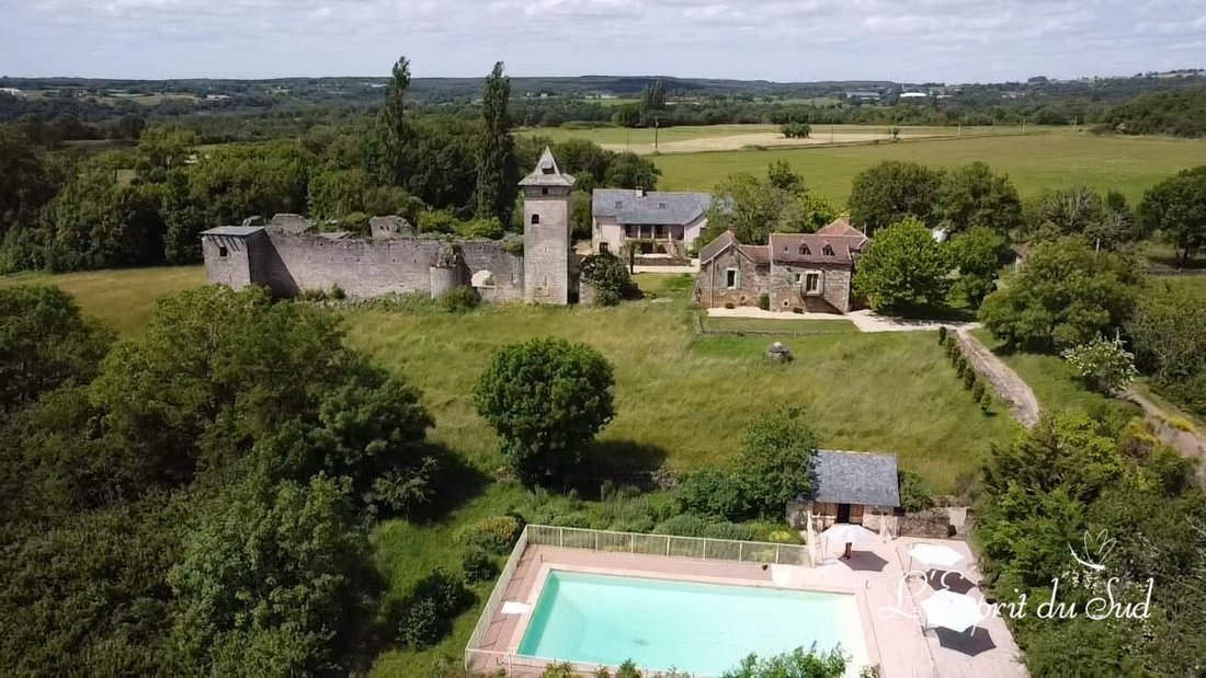 A 13th-Century Dream: Ruins, Roses & Two Stone Maisons in Occitanie’s Golden Hills