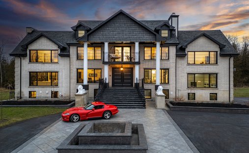 House in Milton, Ontario, Canada 1