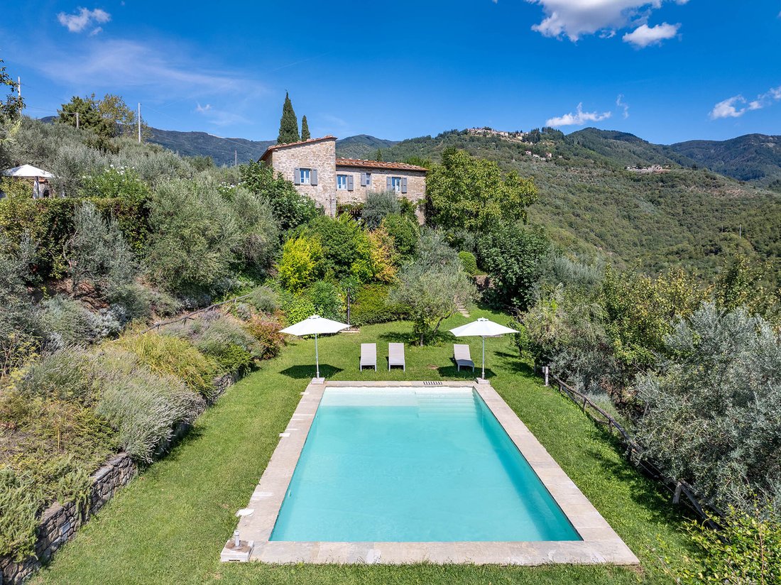 Villa en Loro Ciuffenna, Toscana, Italia 1 - 15782215