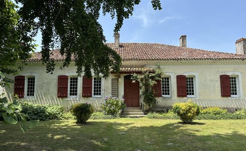 Chateau in Meilhan, Nouvelle-Aquitaine, France 1