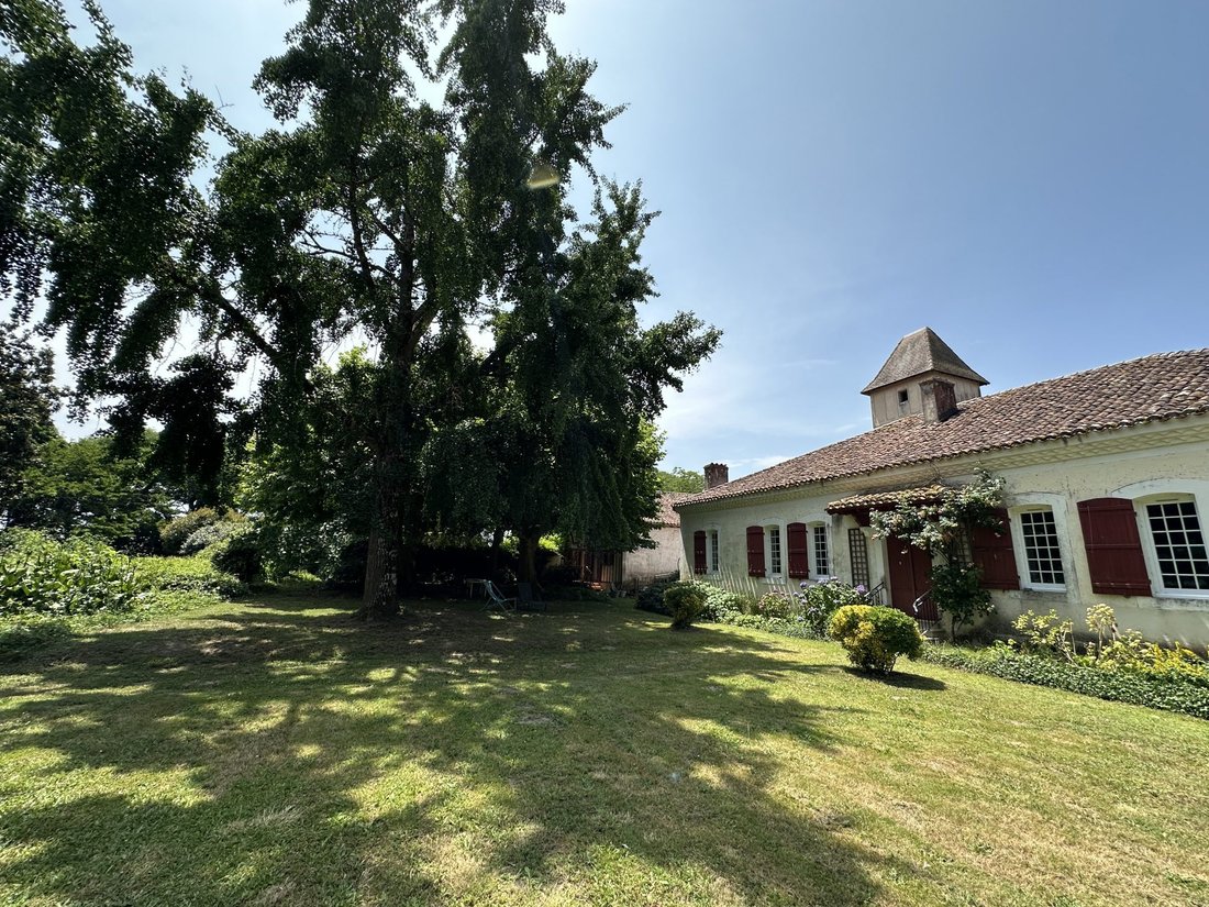 Meilhan’s Timeless Haven: A 1790 Château Reborn in Golden Light