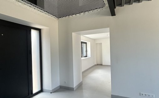 House in Bazoches-sur-Guyonne, Ile-de-France, France 1