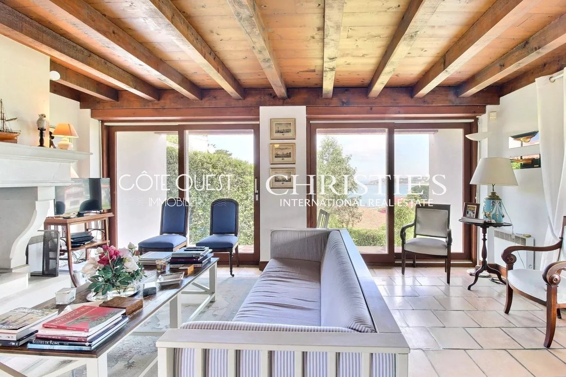 Villa in Chantaco, Saint-Jean-de-Luz, France 4 - 15465800