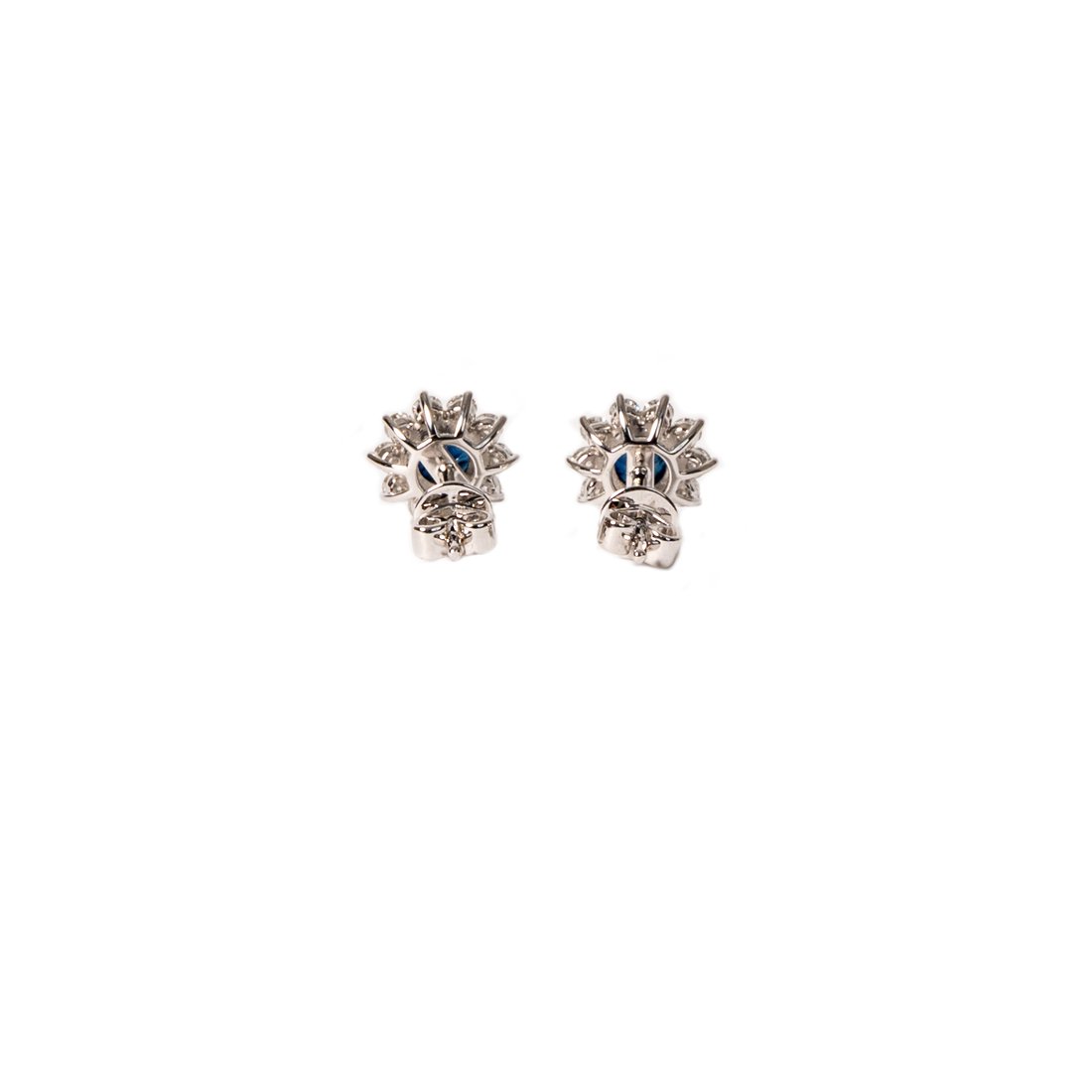 Earring in Tavistock, England, United Kingdom 5 - 15374447
