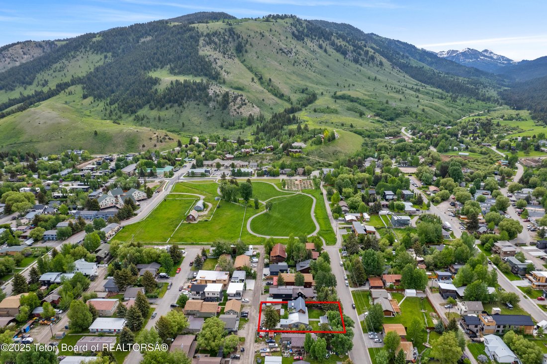 House in Jackson, Wyoming, United States 2 - 15785399