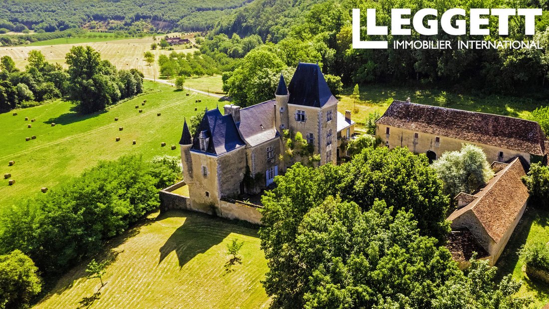 Whispers of the Marqueyssac: A 450-Year Legacy in Stone & Forest