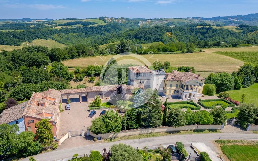 Villa in Fornovo di Taro, Emilia-Romagna, Italien 2 - 15782782
